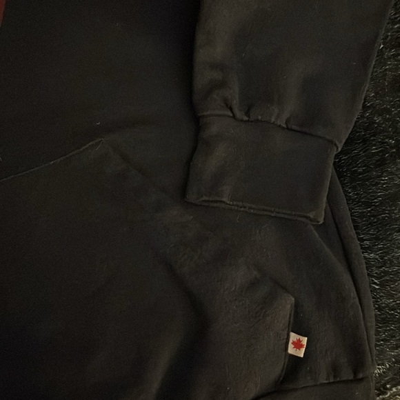 Canadian Hoodie - Picture 5 of 5